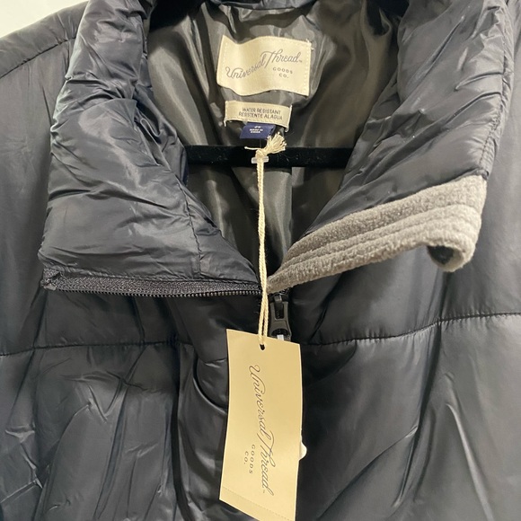 Universal Thread Black Puffer Jacket - Picture 3 of 6